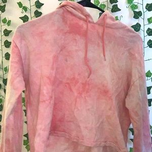 Pink sweatshirt cropped